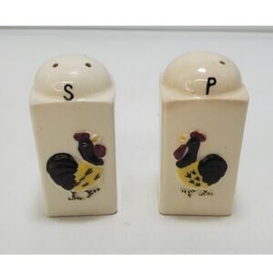 VTG Hand Painted, Ceramic Rooster Salt And Pepper Shakers (2 Pc Set)